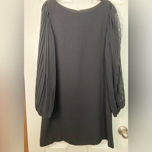 White House Black Market Black Sheer Pleated Sleeve Shift Dress Size 8